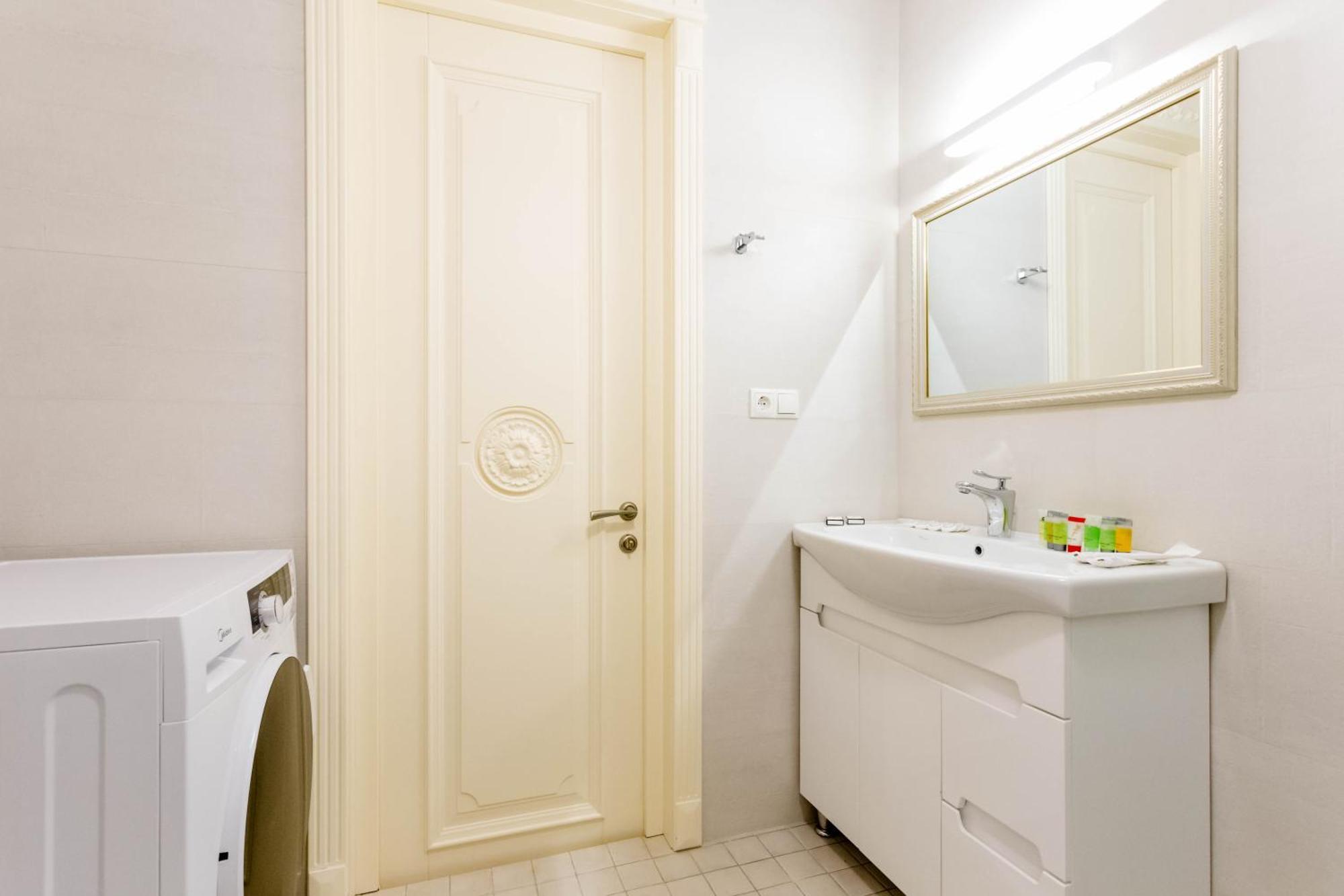 City Luxury Apartment L 트빌리시 외부 사진