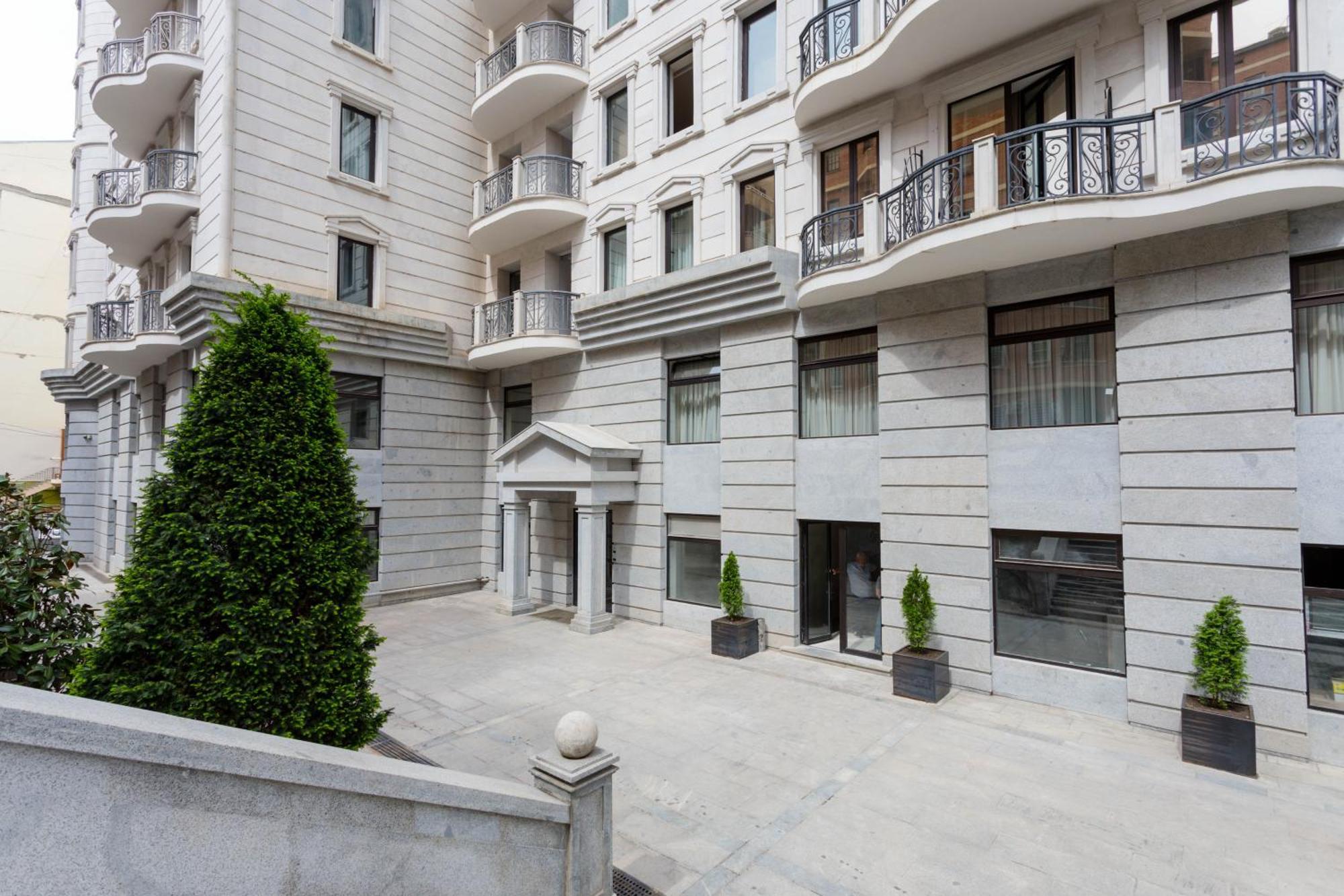 City Luxury Apartment L 트빌리시 외부 사진
