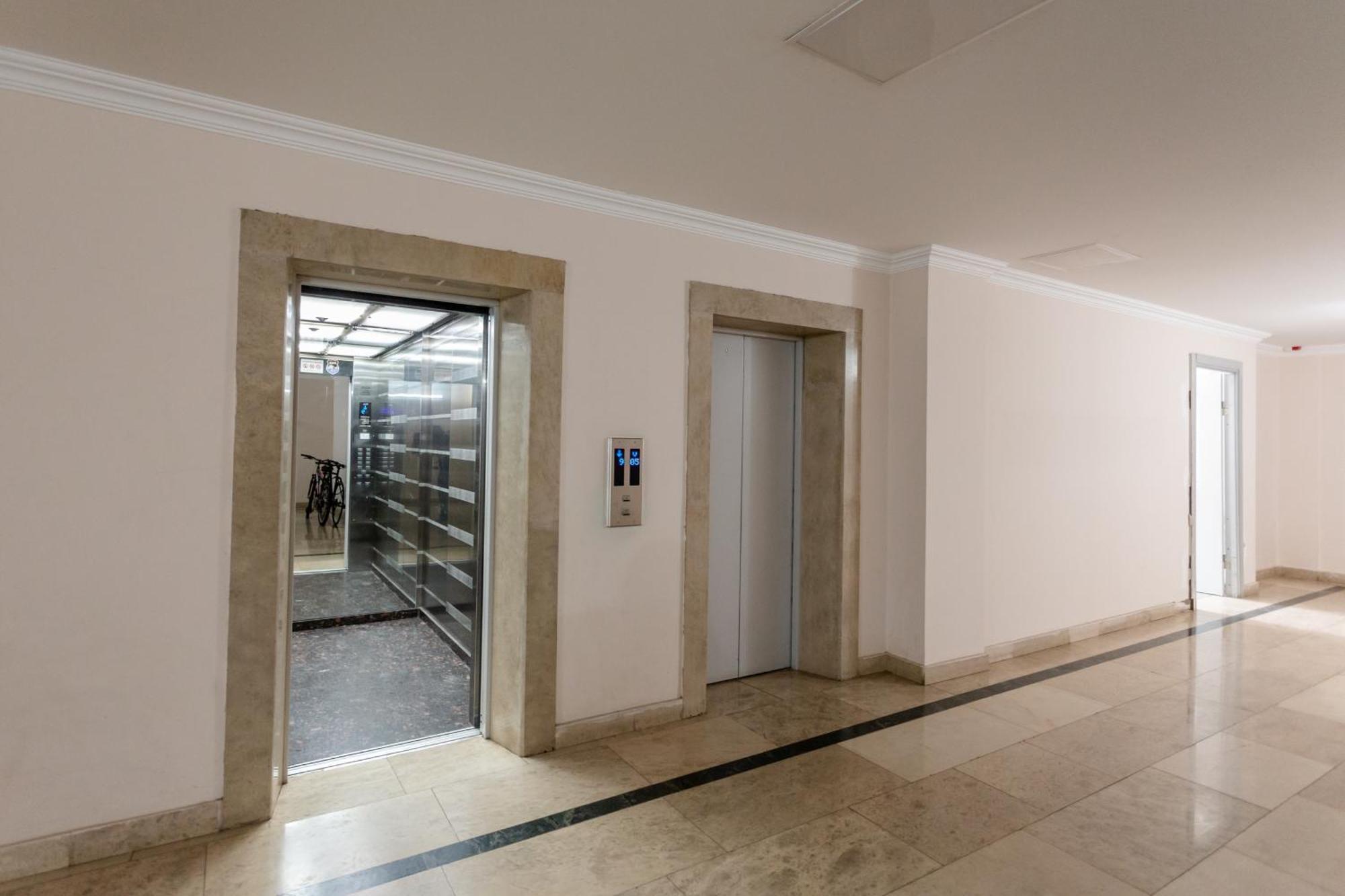City Luxury Apartment L 트빌리시 외부 사진