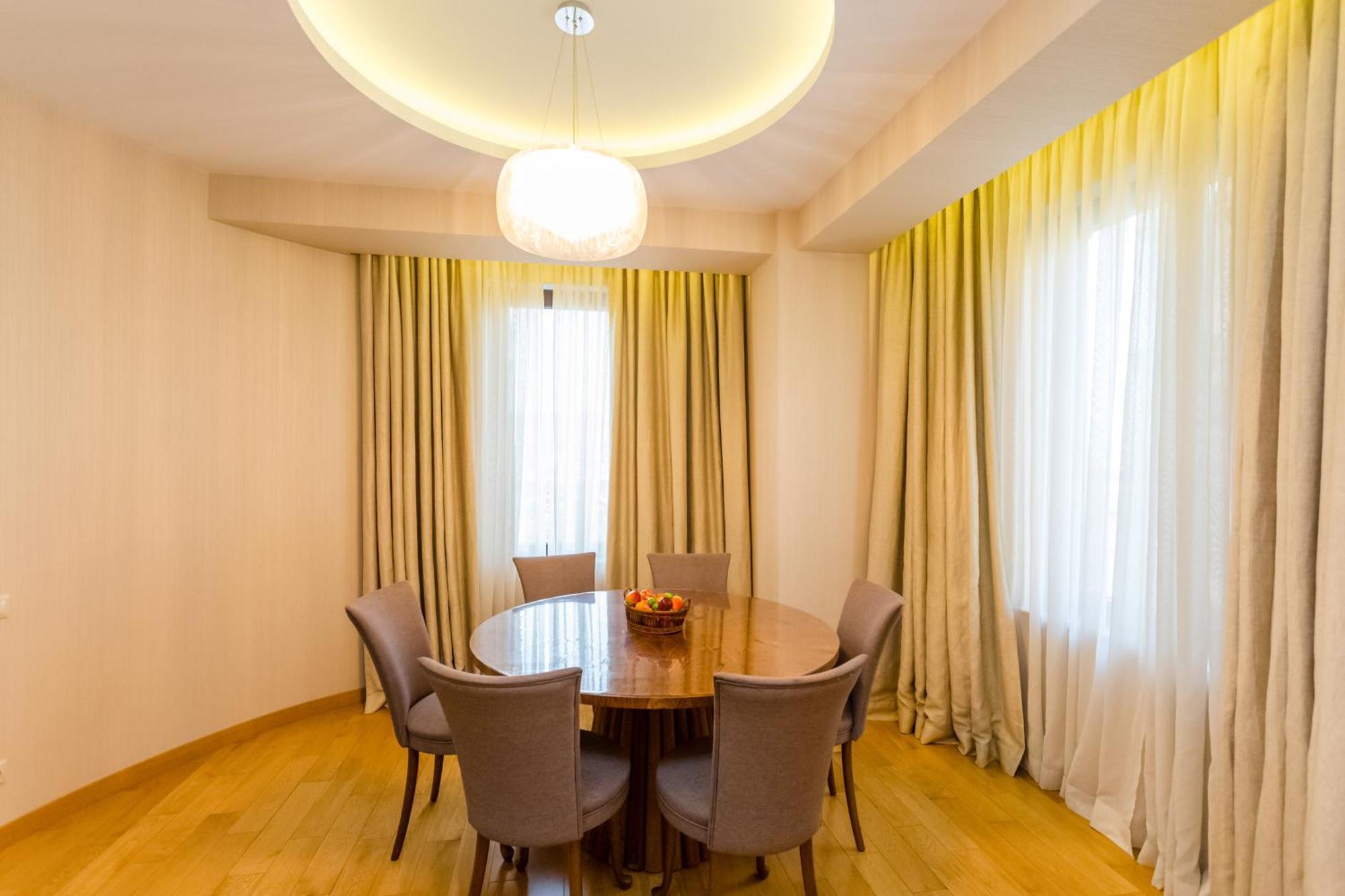 City Luxury Apartment L 트빌리시 외부 사진
